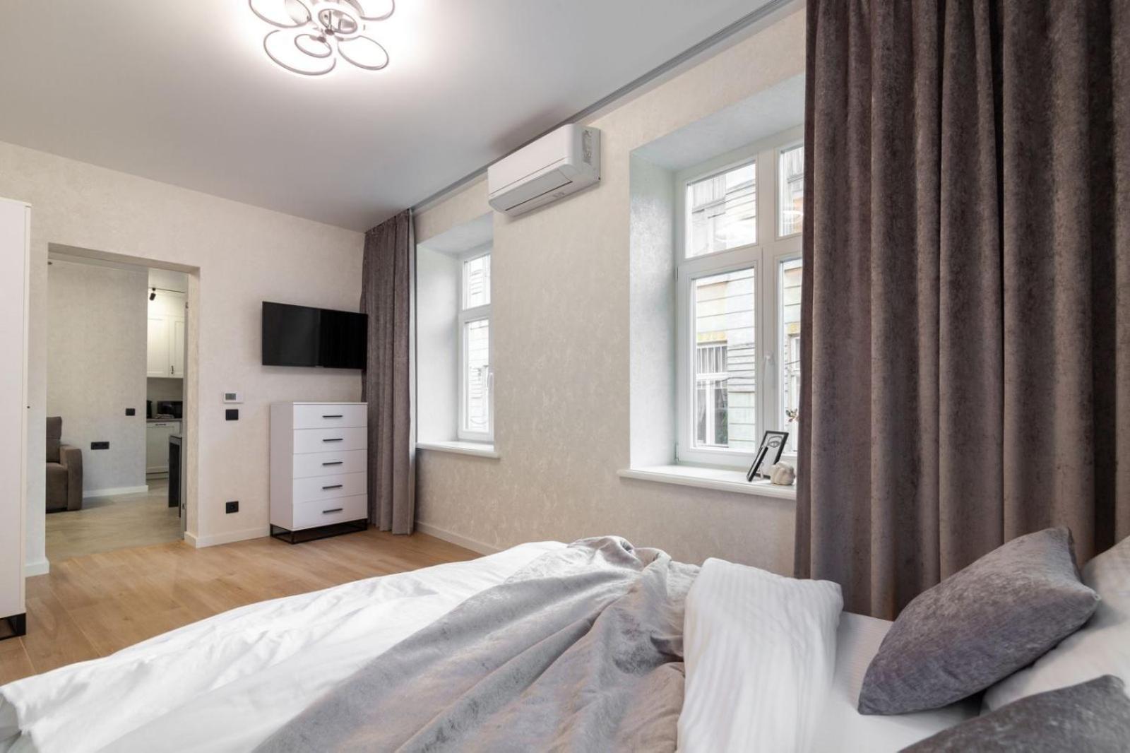 Apartamento Romari Дорошенка 13 Leópolis Exterior foto