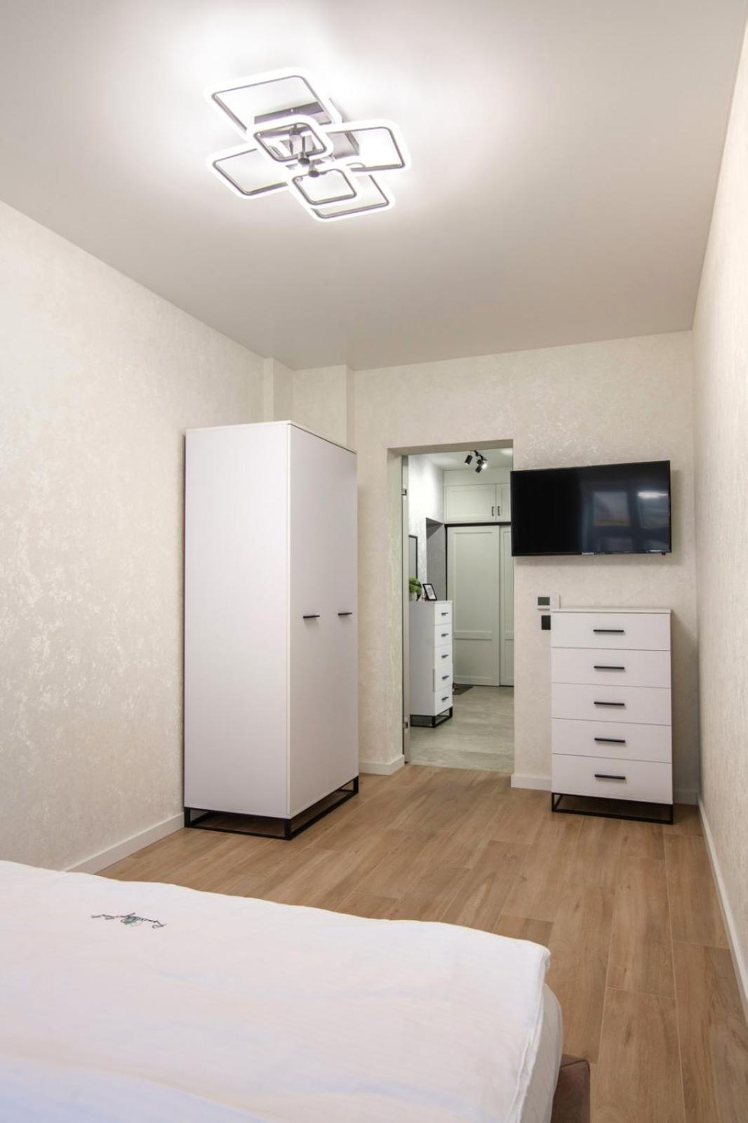 Apartamento Romari Дорошенка 13 Leópolis Exterior foto